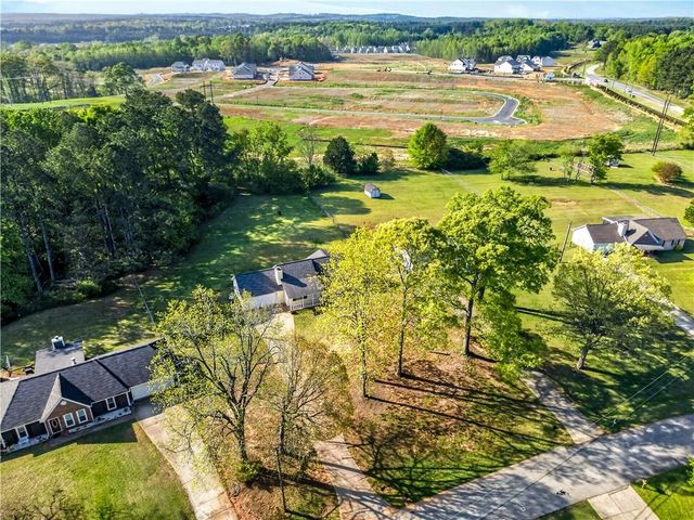1609 River Trace, Auburn, GA 30011