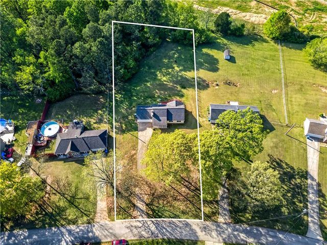 1609 River Trace, Auburn, GA 30011
