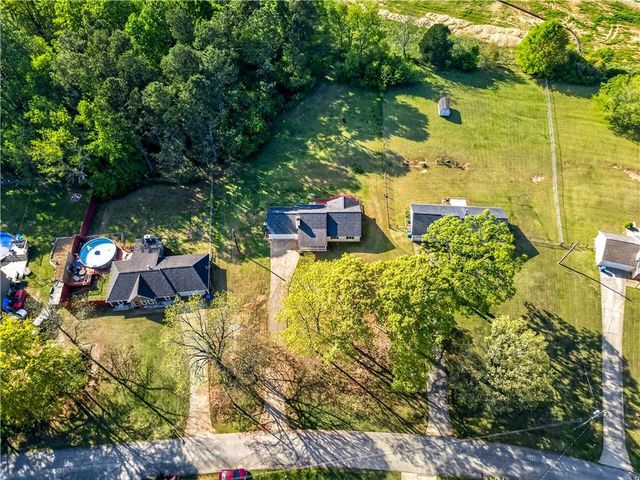 1609 River Trace, Auburn, GA 30011