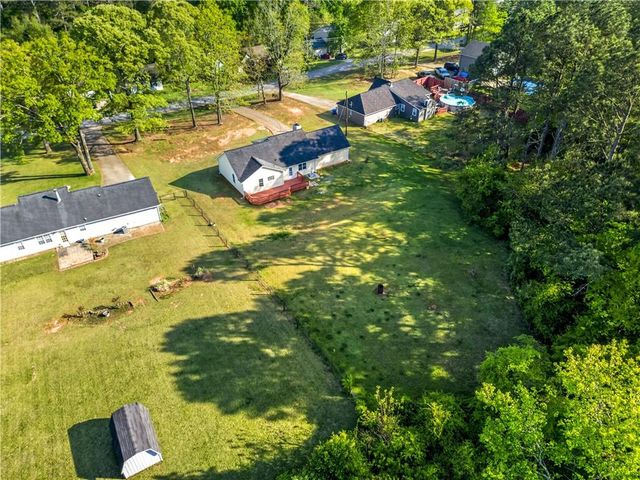 1609 River Trace, Auburn, GA 30011