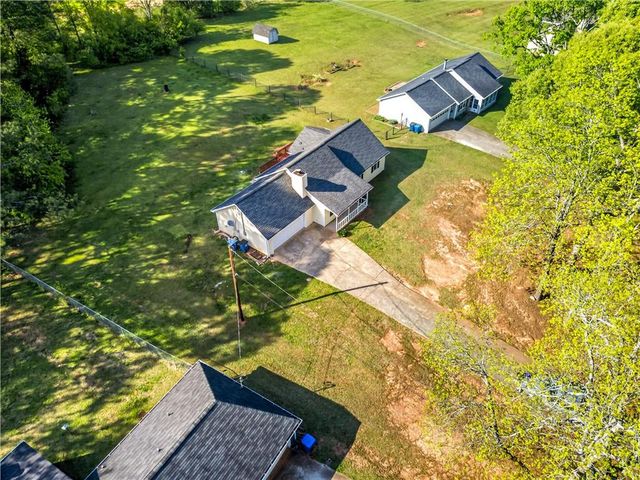 1609 River Trace, Auburn, GA 30011