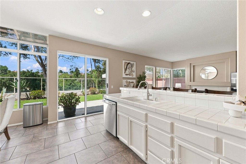 Image 17 of property listing at 21 San Gabriel, Rancho Santa Margarita, CA 92688