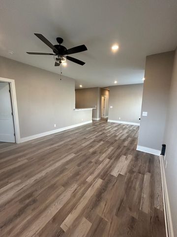 12056-12058 W 33rd St N, Wichita, KS 67205