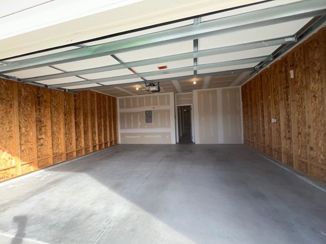 12056-12058 W 33rd St N, Wichita, KS 67205
