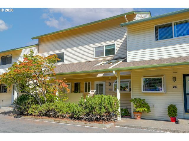 623 N HAYDEN BAY Dr, Portland, OR 97217