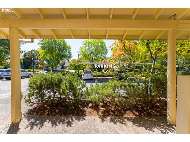 623 N HAYDEN BAY Dr, Portland, OR 97217