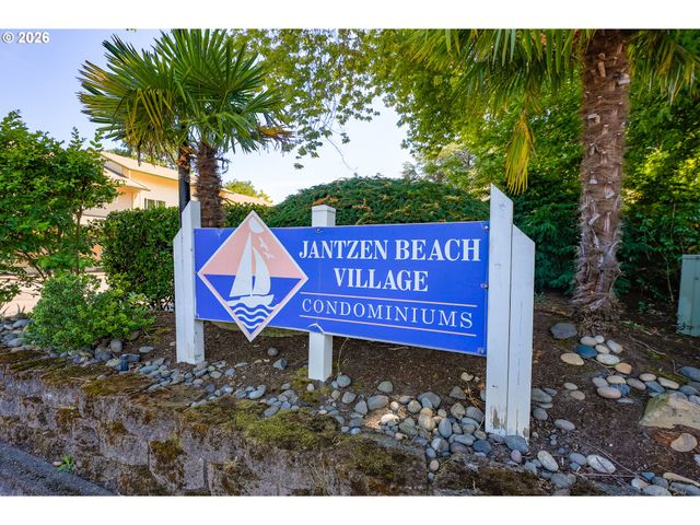 623 N HAYDEN BAY Dr, Portland, OR 97217