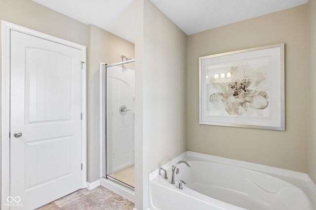 1425 Bigleaf Drive, Sheridan, IN 46069