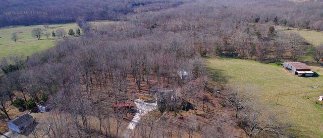 3883 Dobbins Pike, Portland, TN 37148
