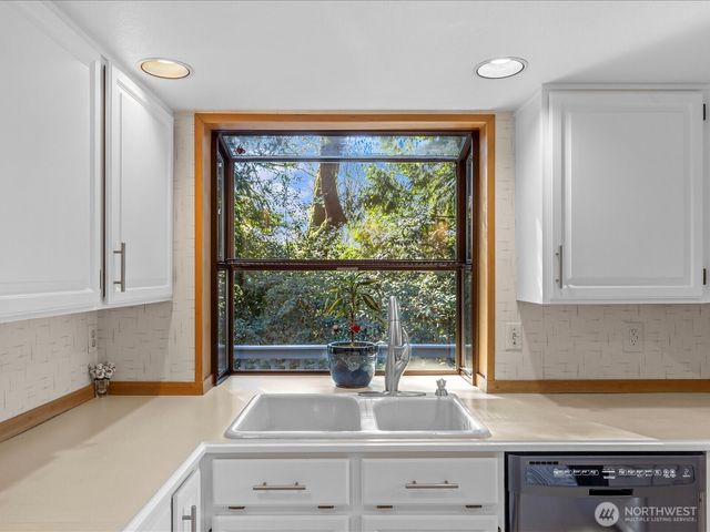 29045 15th Place S, Federal Way, WA 98003