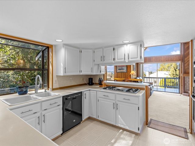 29045 15th Place S, Federal Way, WA 98003