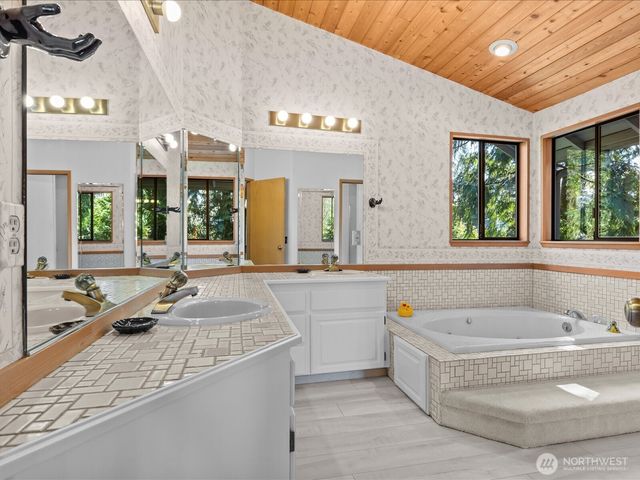 29045 15th Place S, Federal Way, WA 98003