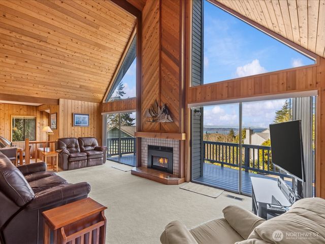 29045 15th Place S, Federal Way, WA 98003