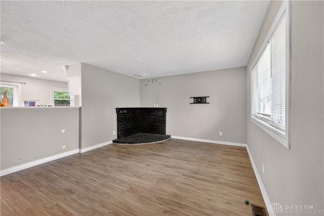 301 Applegate Road, Dayton, OH 45322