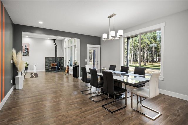 6810 W Melville Rd, Cheney, WA 99004