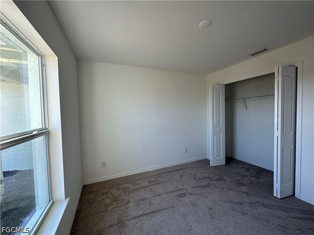 2604 NW 8th PL, Cape Coral, FL 33993