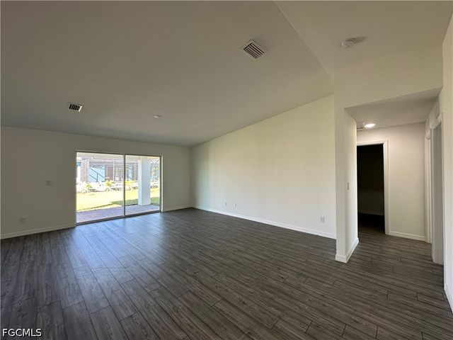 2604 NW 8th PL, Cape Coral, FL 33993