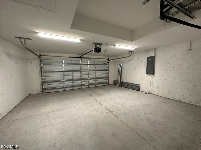 2604 NW 8th PL, Cape Coral, FL 33993