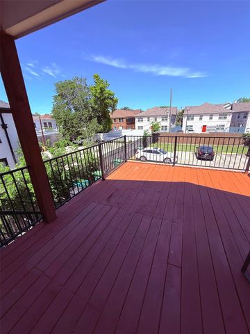 1915 Binz Street 1, Houston, TX 77004