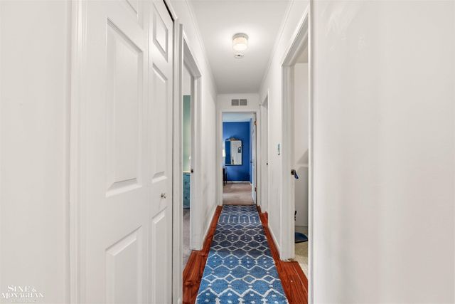 809 Sunset Lane, Saint Clair Shores, MI 48082