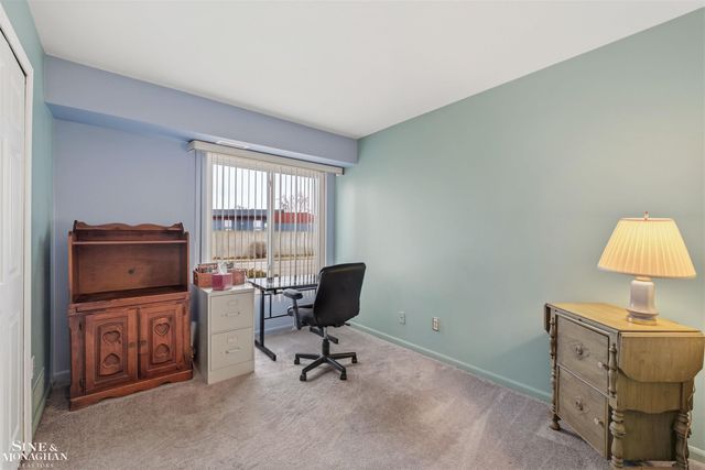 809 Sunset Lane, Saint Clair Shores, MI 48082