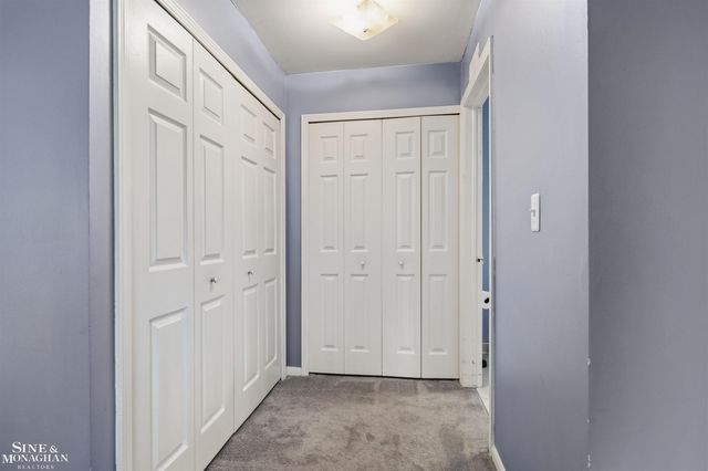 809 Sunset Lane, Saint Clair Shores, MI 48082