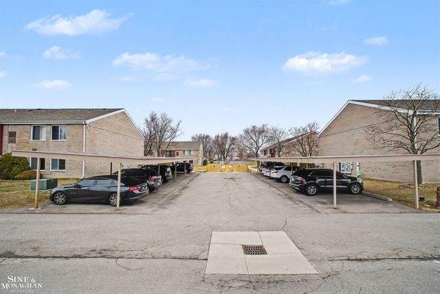 809 Sunset Lane, Saint Clair Shores, MI 48082