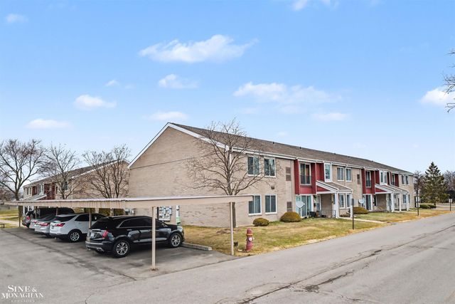 809 Sunset Lane, Saint Clair Shores, MI 48082