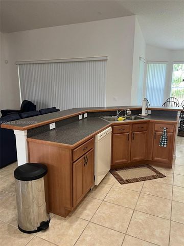 2931 Benton Ln 2931, Kissimmee, FL 34746
