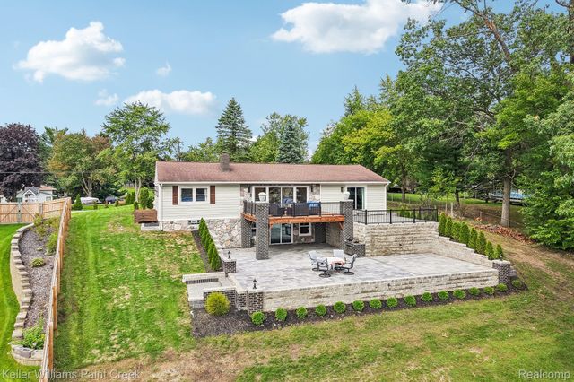 4890 Clinton Drive, Independence Charter Township, MI 48346