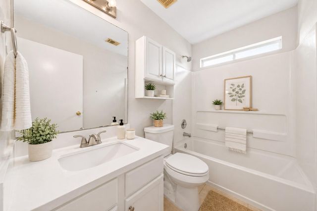11811 Fossil Rock Lane, Houston, TX 77034