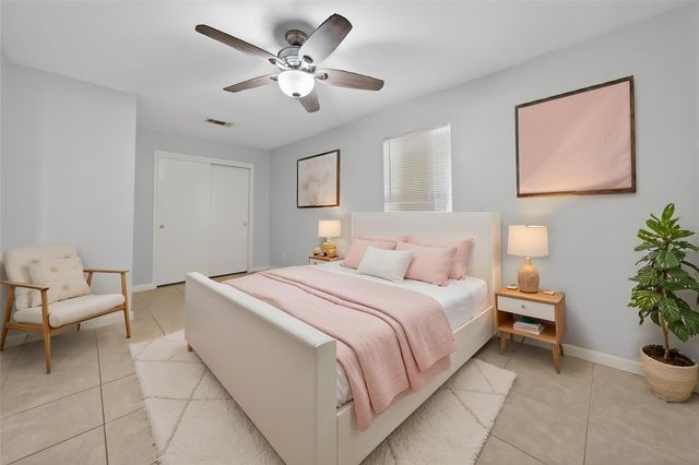 11811 Fossil Rock Lane, Houston, TX 77034