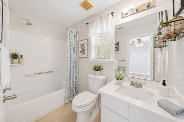 11811 Fossil Rock Lane, Houston, TX 77034