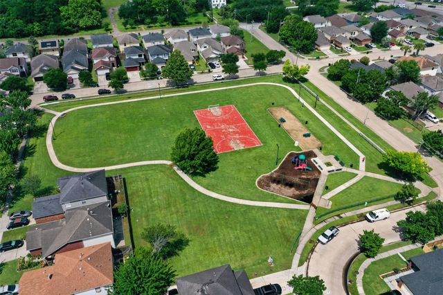 11811 Fossil Rock Lane, Houston, TX 77034