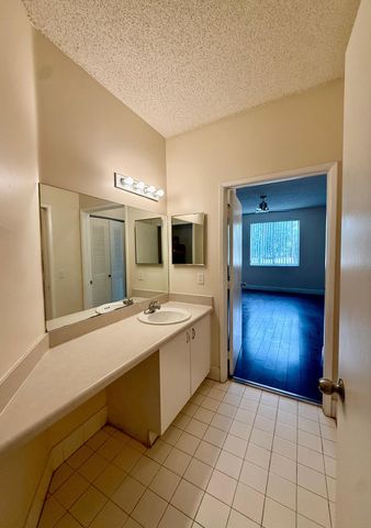 6928 SW 39th Street A107, Davie, FL 33314