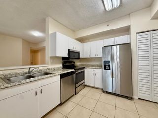 6928 SW 39th Street A107, Davie, FL 33314