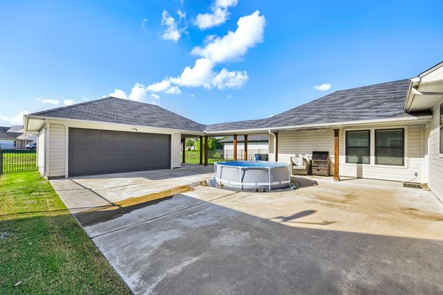 1572 Lizzie Lane, Burleson, TX 76028