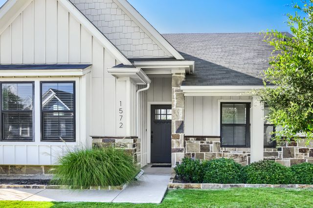 1572 Lizzie Lane, Burleson, TX 76028