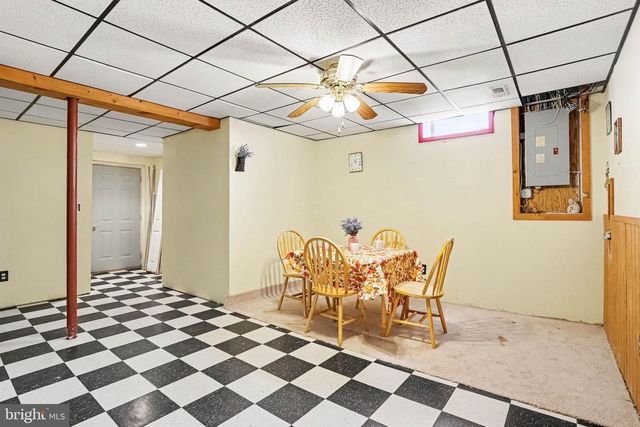 7 CARDINAL DR, Glen Rock, PA 17327