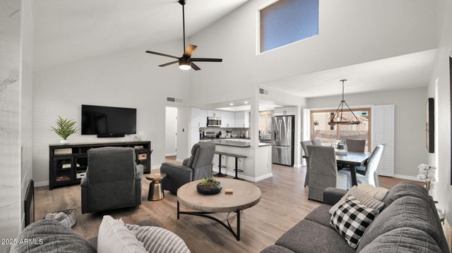 7417 N Via Camello Del Norte -- 161, Scottsdale, AZ 85258