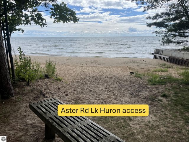 3644 Crescent Drive, East Tawas, MI 48730