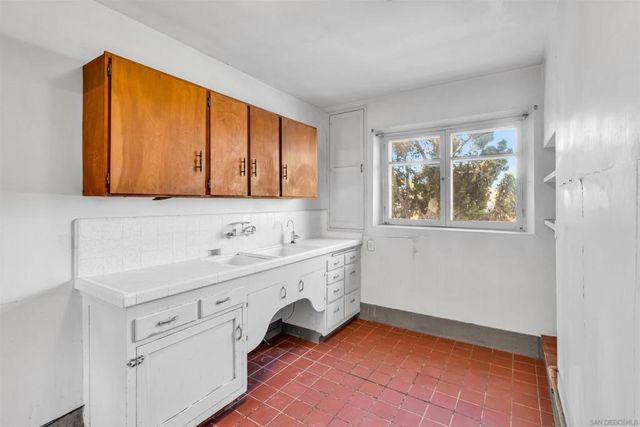 92 Palmetto way, San Diego, CA 92103