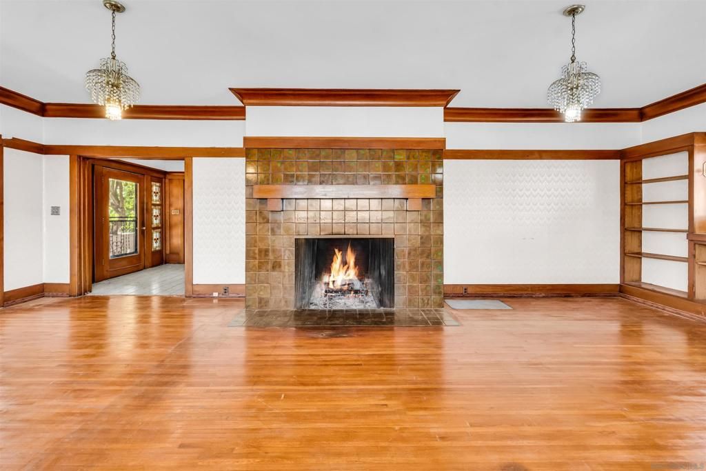 Image 14 of property listing at 4190 92 Palmetto way, San Diego, CA 92103