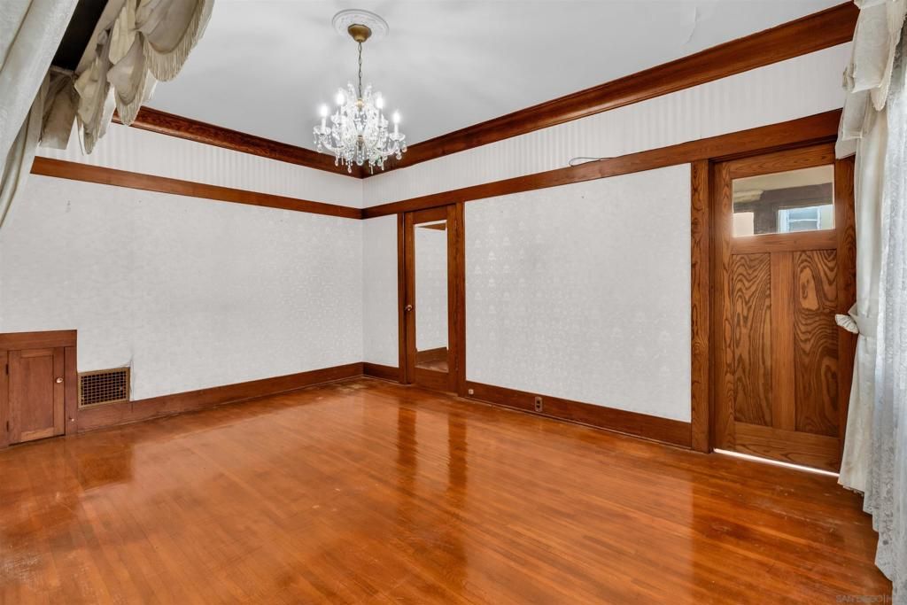 Image 23 of property listing at 4190 92 Palmetto way, San Diego, CA 92103