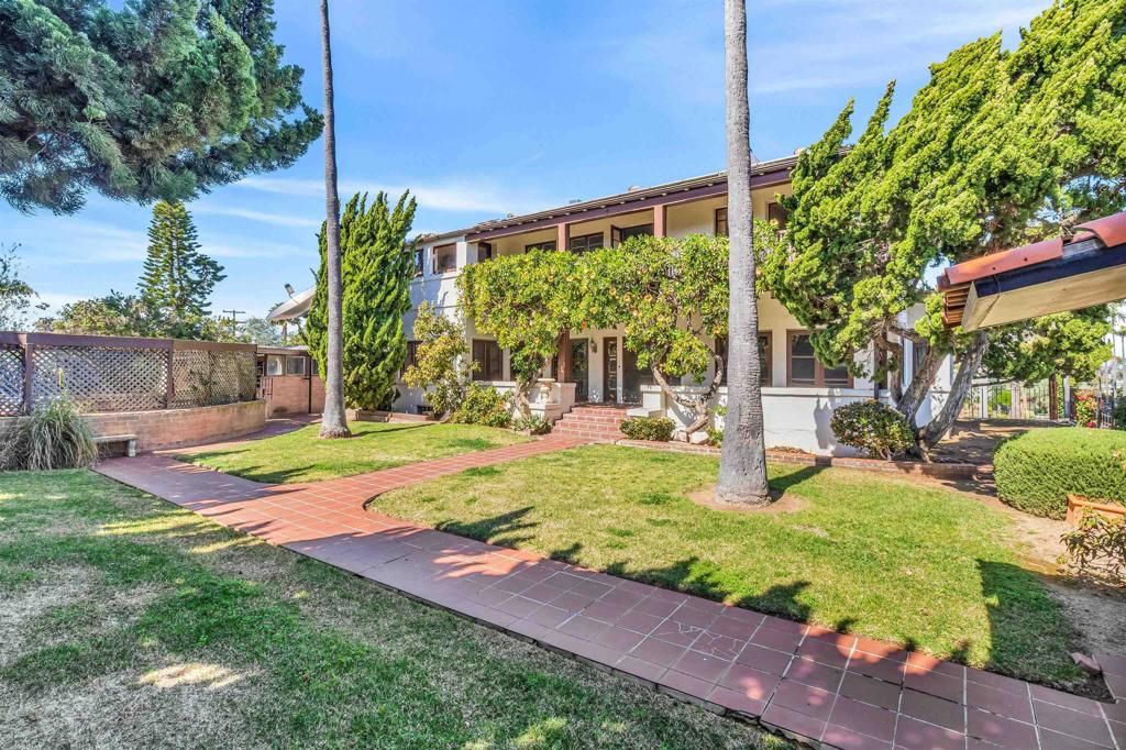 Image 3 of property listing at 4190 92 Palmetto way, San Diego, CA 92103