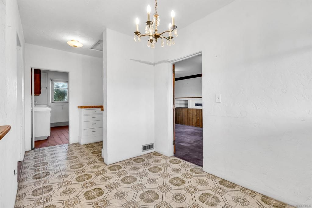 Image 37 of property listing at 4190 92 Palmetto way, San Diego, CA 92103