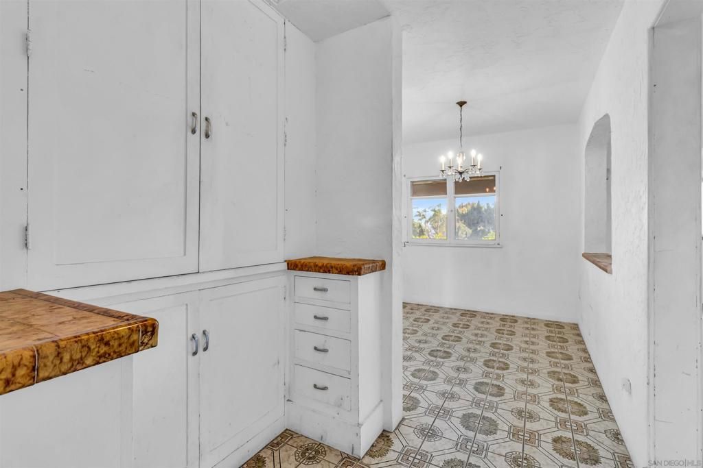 Image 38 of property listing at 4190 92 Palmetto way, San Diego, CA 92103