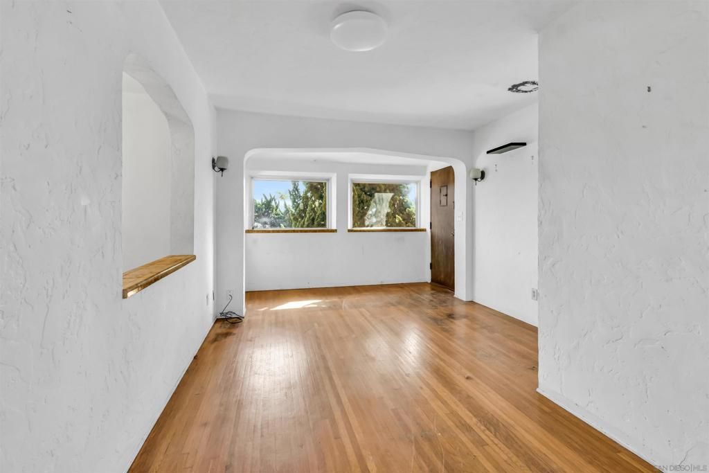 Image 41 of property listing at 4190 92 Palmetto way, San Diego, CA 92103