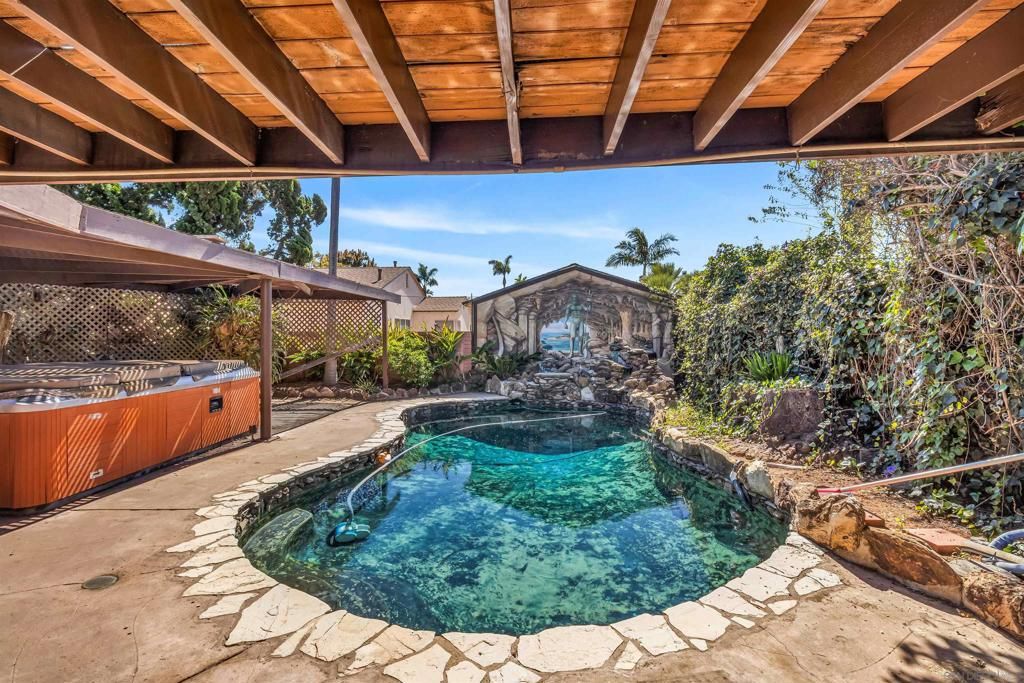 Image 52 of property listing at 4190 92 Palmetto way, San Diego, CA 92103