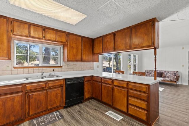 75 Obert Dr, Oroville, CA 95966